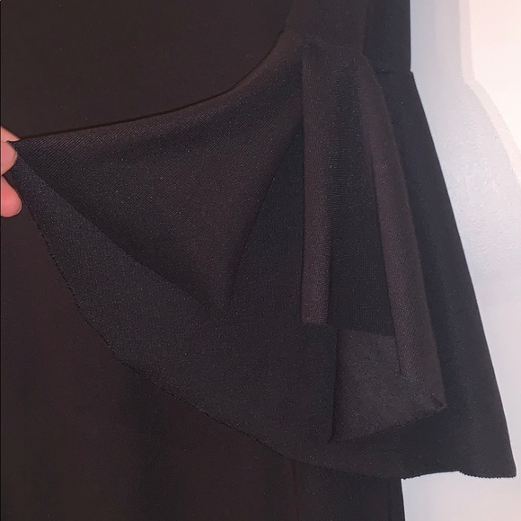 Berska Dress - Picture 3 of 4